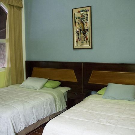 Hotel Ribiera Del Lago Peten Itza San Roman Екстер'єр фото