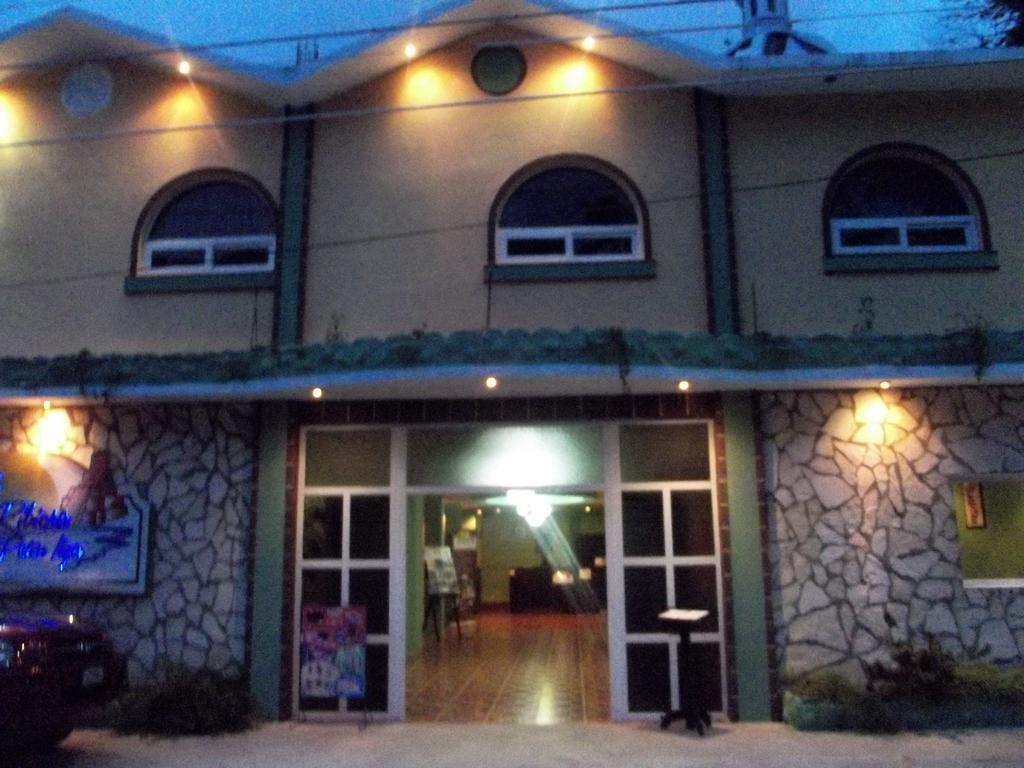 Hotel Ribiera Del Lago Peten Itza San Roman Екстер'єр фото